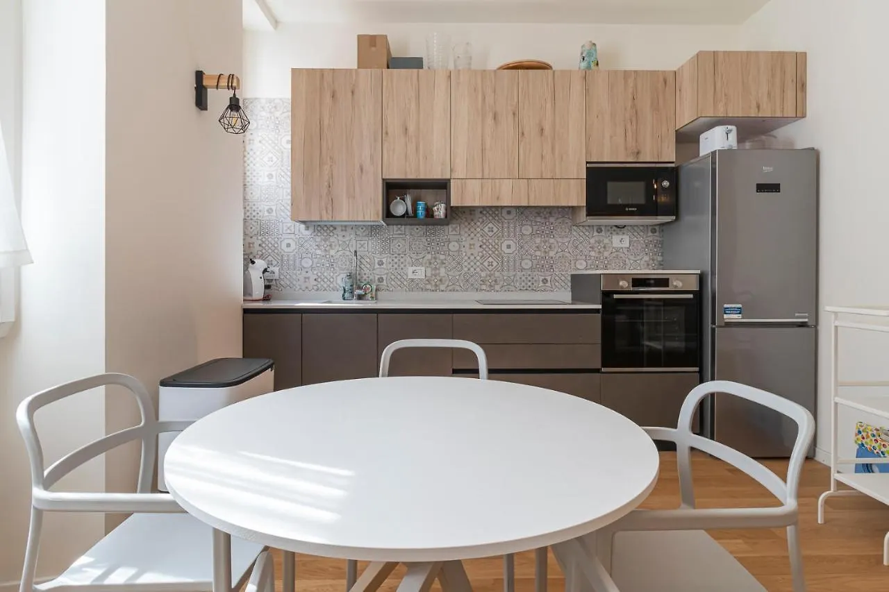 Joivy Cosy 1-Bed Near Milano Centrale Apartment  Milan
